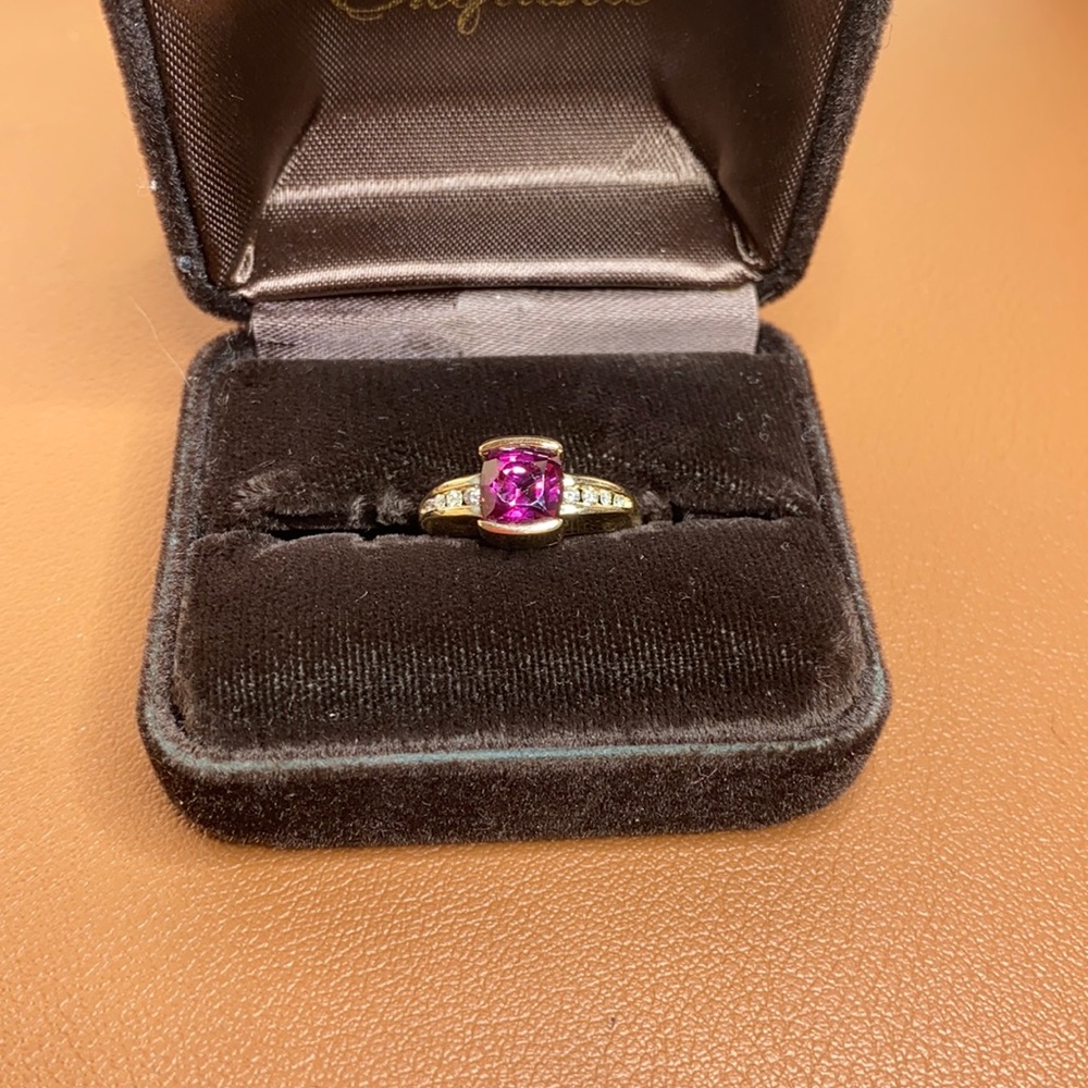 Rodalite Garnet set in gold